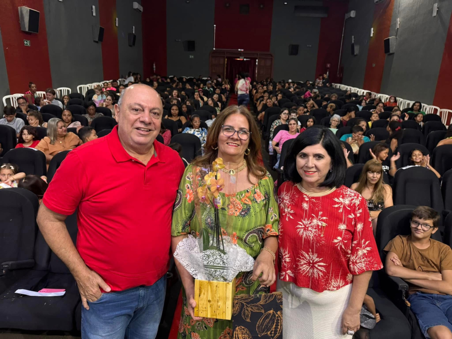 Teatro, papai Noel e homenagens marcam a noite de sexta-feira 13, no Centro Cultural em Miguelópolis 
